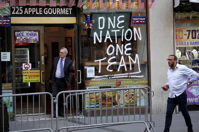 Photograph outside a deli in lower Manhattan celebrating USWNT